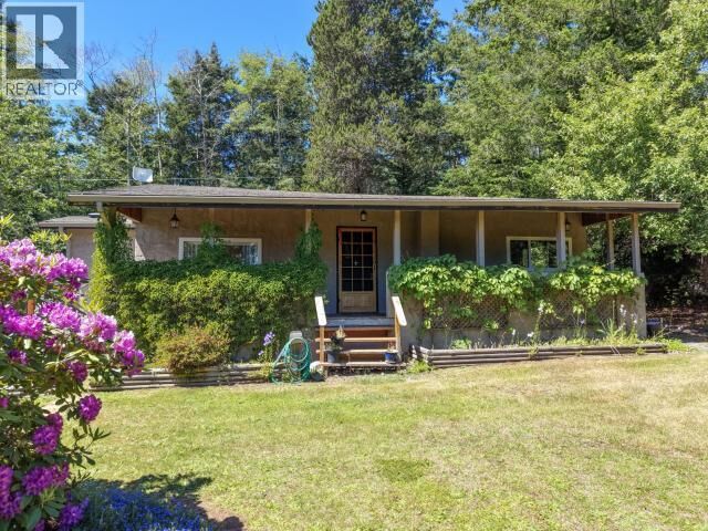 Property Photo:  3010 Oak Street  BC  