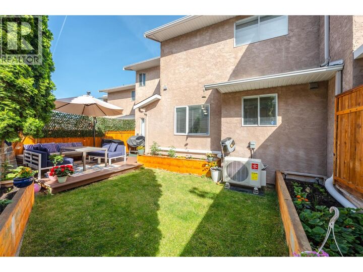 Property Photo:  1006 King Street 106  BC V2A 4S6 