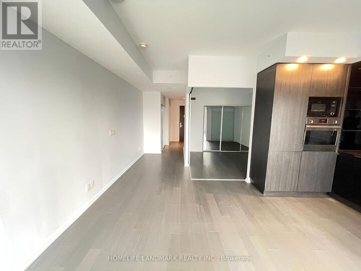 Property Photo:  70 Temperance Street 2202  ON M5H 0B1 