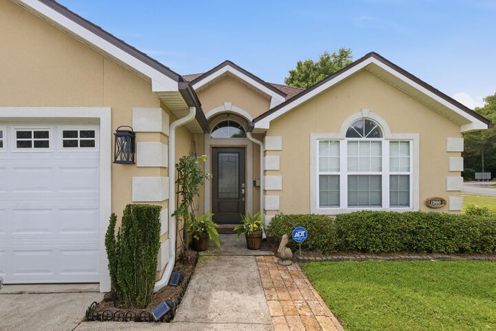 Property Photo:  1900 Kadima Circle  FL 32547 