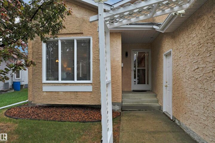 Property Photo:  10219 174 Avenue NW  AB T5X 5W5 