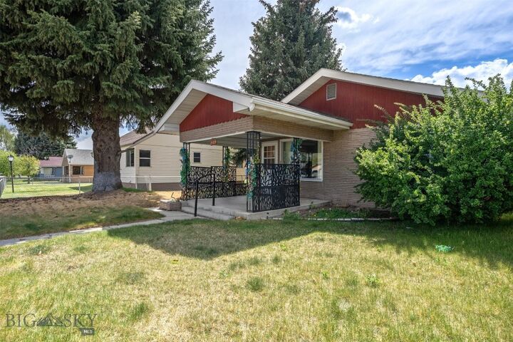 Property Photo:  1909 Howard Street  MT 59701 