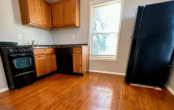 Property Photo:  408 S Elmer St  NJ 07090 