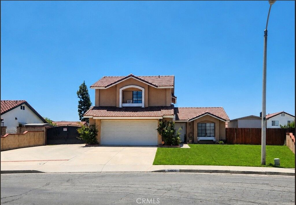 Property Photo:  14835 Alba Way  CA 92553 