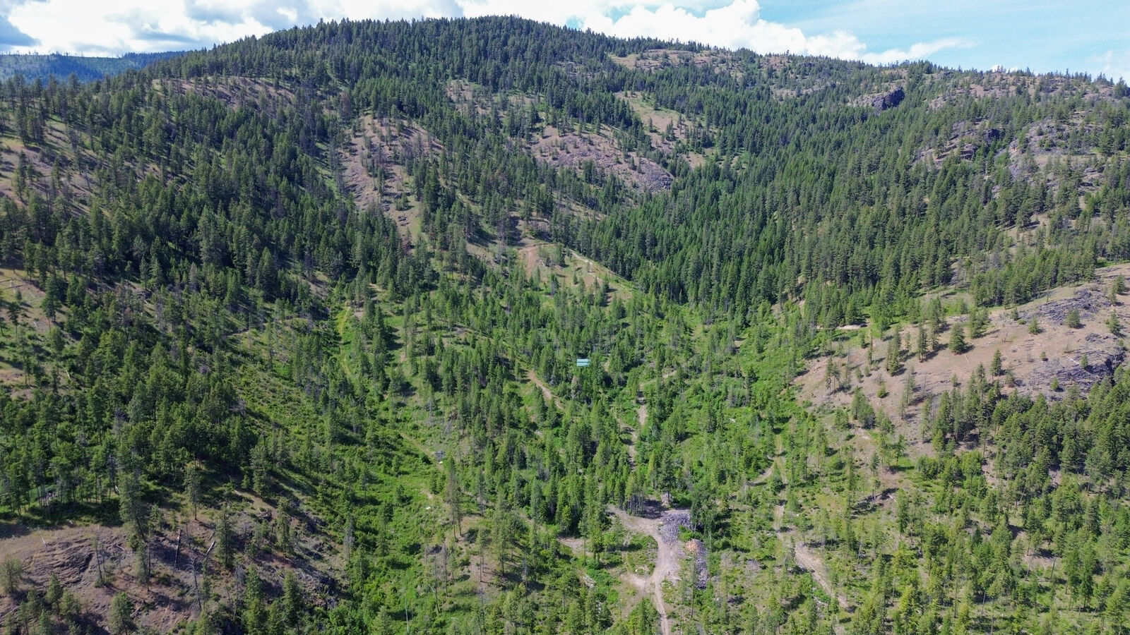 Property Photo:  2008 Summit Valley Rd  WA 99101 