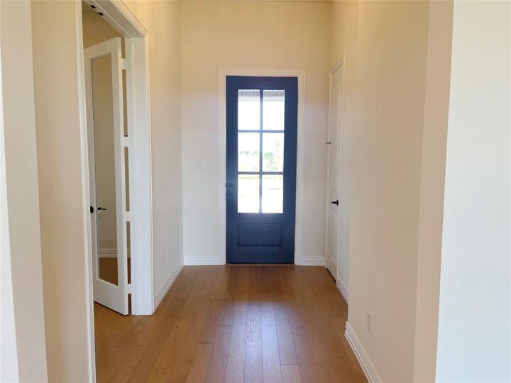 Property Photo: 211 Marie Lane TX 75167