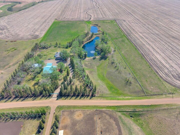 Property Photo: 311037A Range Road 222 AB T0M 2A0