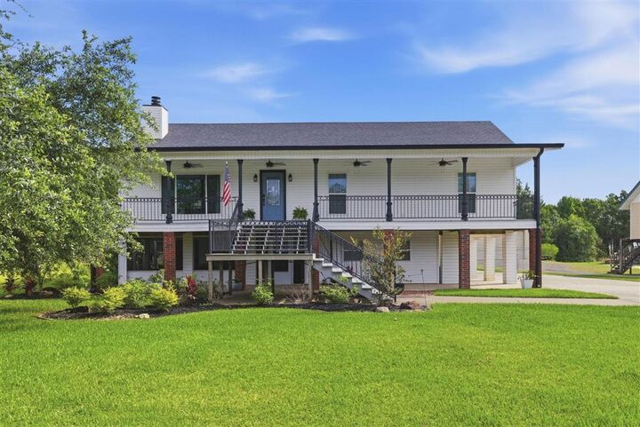 Property Photo:  1692 S Perkins Ferry Road S  LA 70611 