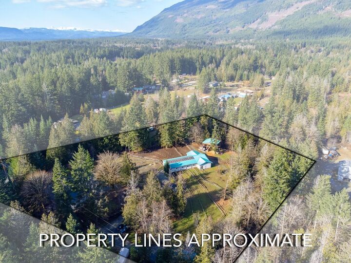 Property Photo: 4391 Best Rd BC V9Y 8T8