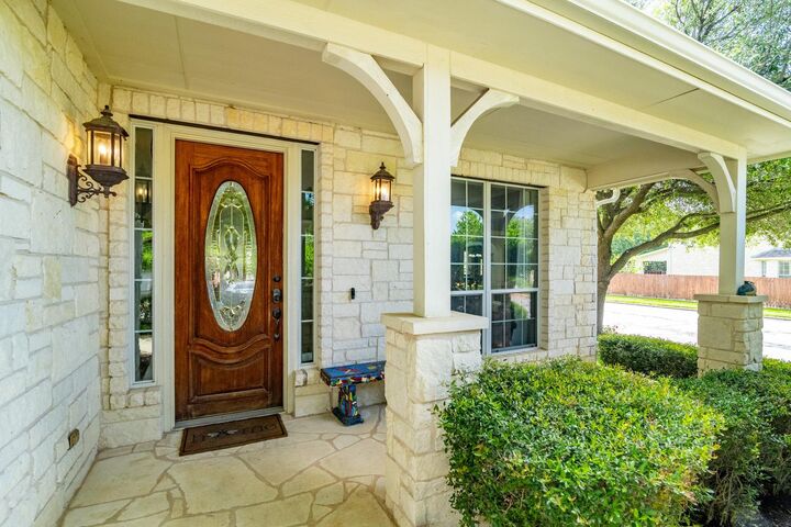 Property Photo:  2701 Covington Place  TX 78681 