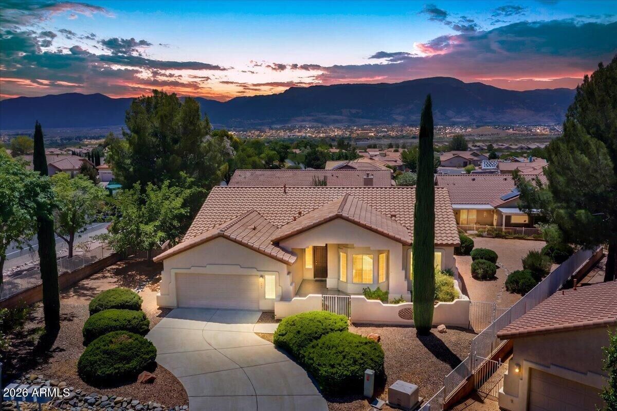 Property Photo: 730 S Soaring Eagle Way AZ 86325