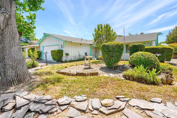 Property Photo:  118 Rainier Circle  CA 95687 