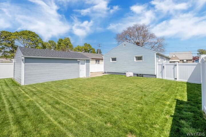 Property Photo:  264 69th Street  NY 14304 