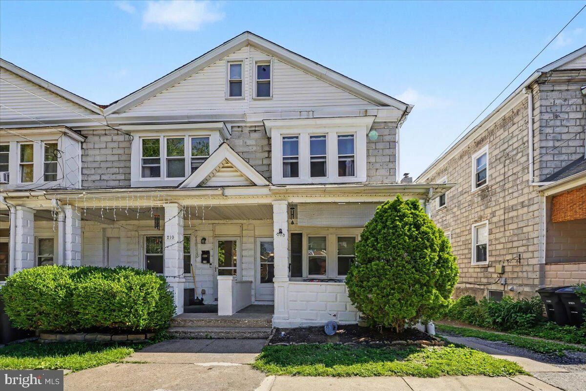 Property Photo:  208 W 7th Avenue  PA 19428 