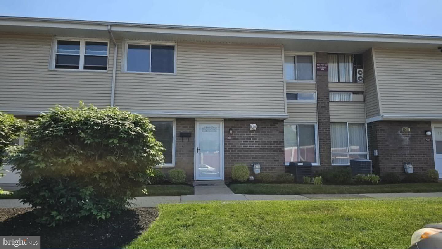 Property Photo:  3850 Woodhaven Road 00 503  PA 19154 