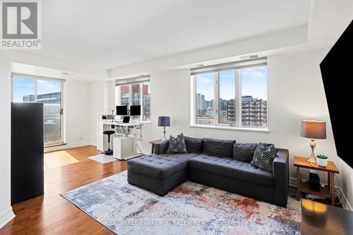 Property Photo: 320 McLeod Street 701 ON K2P 1A3