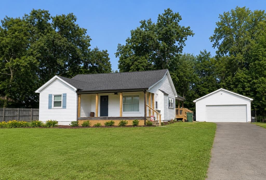 Property Photo:  517 4th Avenue  GA 30705 