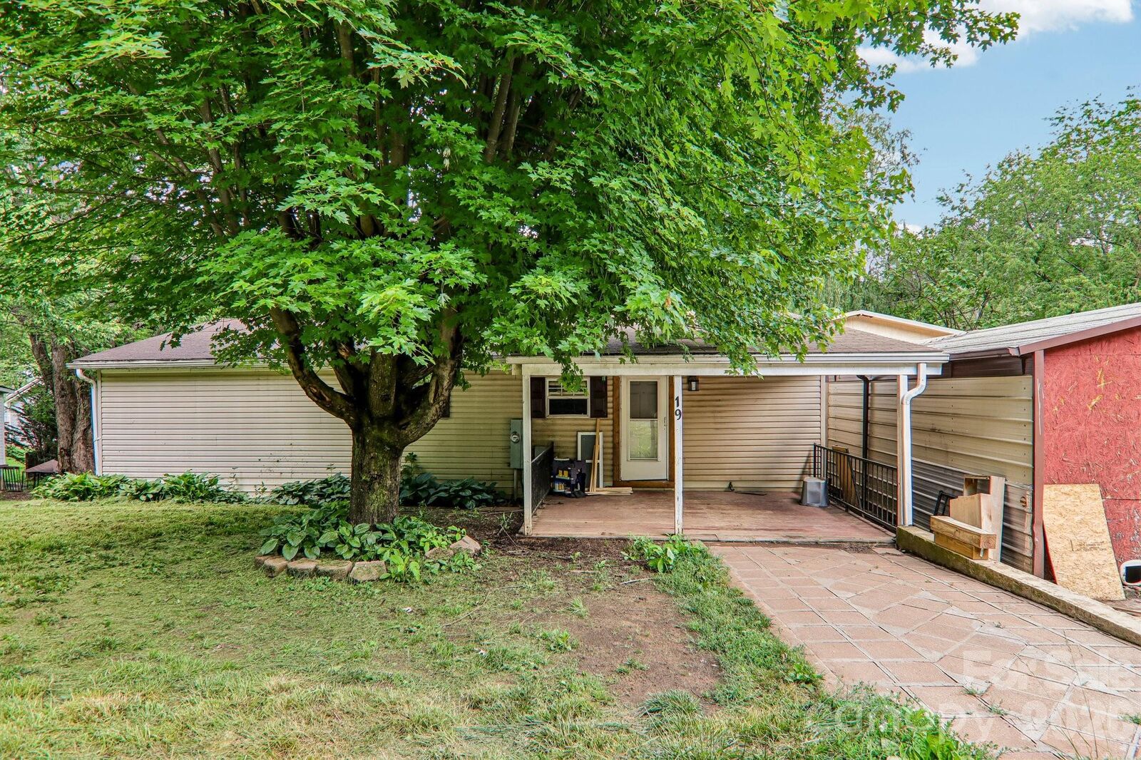 Property Photo: 19 Dot Street NC 28721