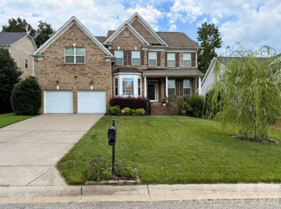 Property Photo: 1619 Ballwood Court NC 28227