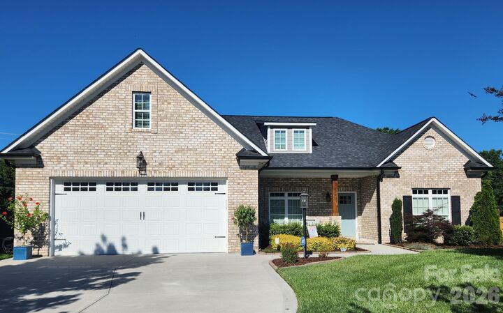 Property Photo:  260 Lagoda Drive  NC 28097 