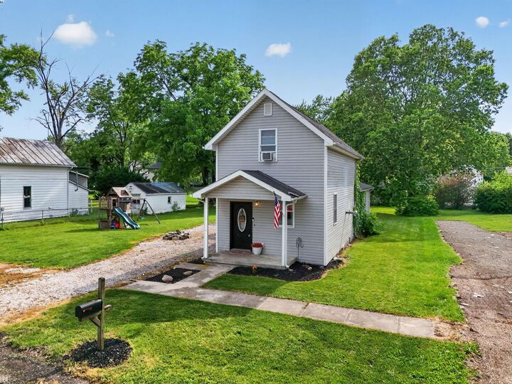 Property Photo: 409 N East Street OH 43342
