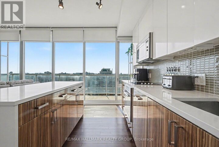 Property Photo:  300 Lisgar Street 1208  ON K2P 0E2 