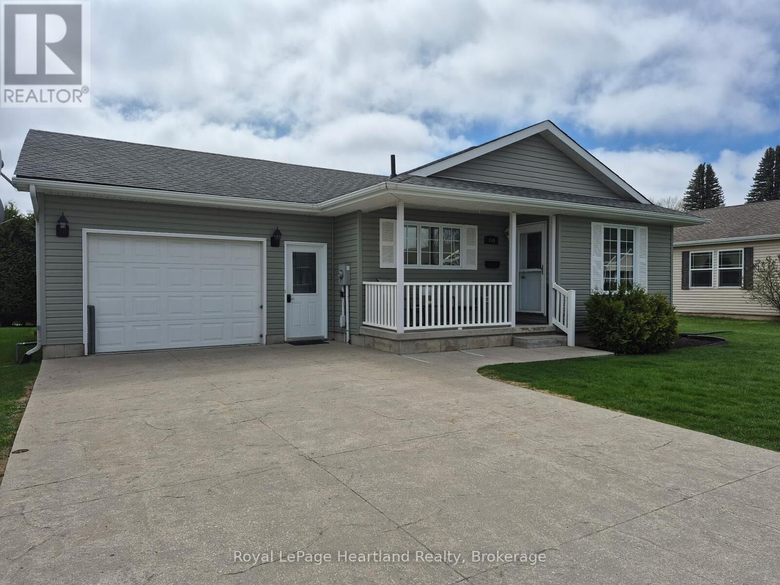 Property Photo:  459 Richard Crescent  ON N7G 3P4 