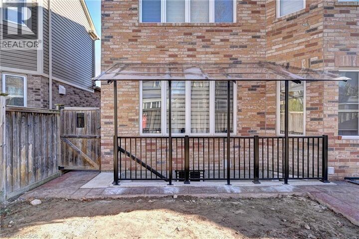 Property Photo:  43 Apple Drive  ON N3C 0E7 