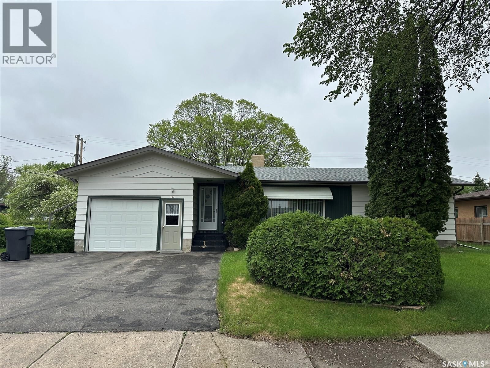 Property Photo:  168 Shevchenko Crescent  SK S0A 0L0 