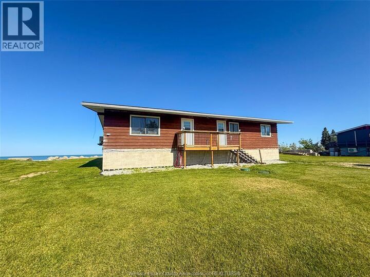 Property Photo:  91 Marentette Beach Road  ON N8H 3V7 