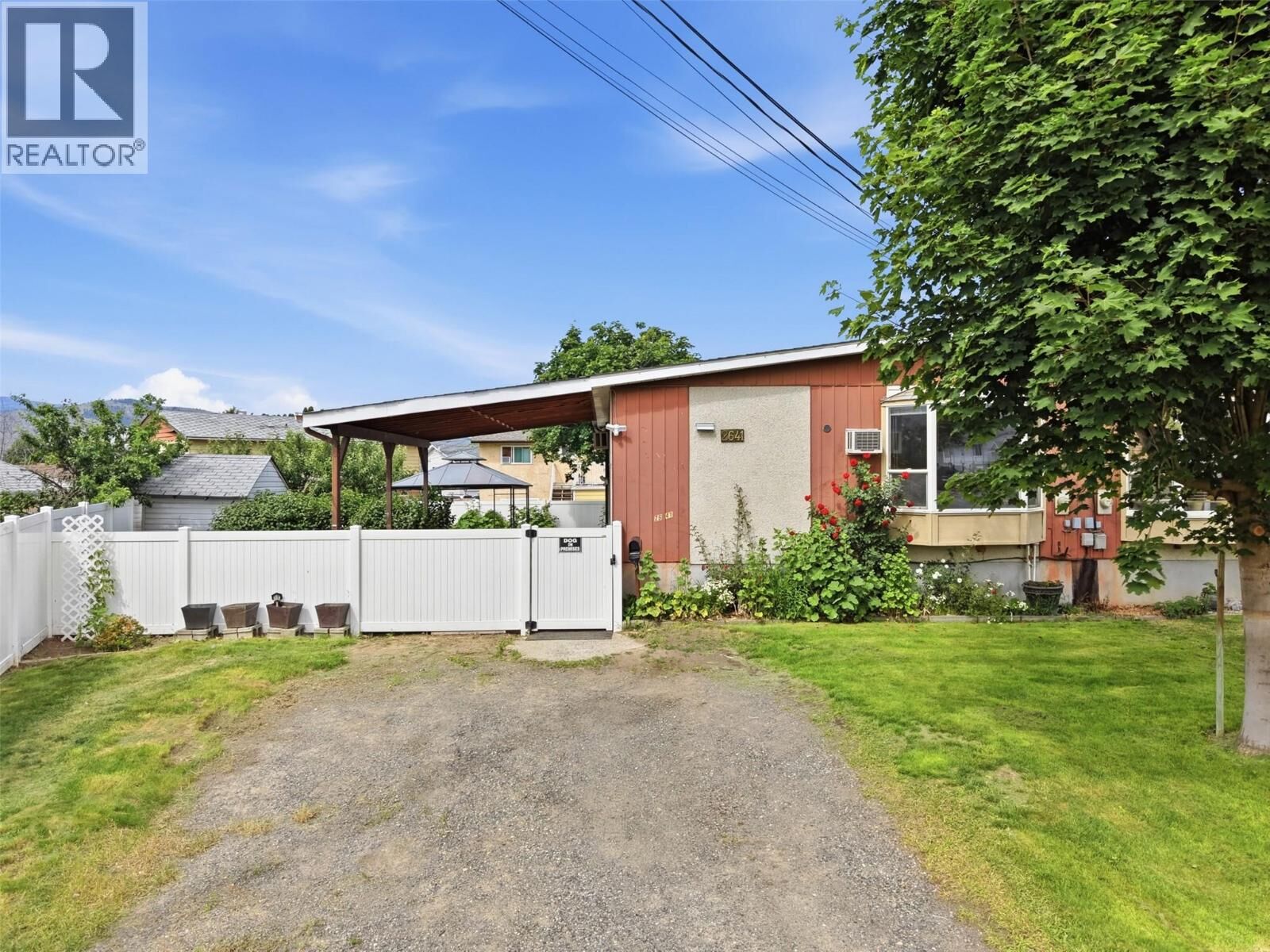 Property Photo:  2641 Young Place  BC V2B 8A4 
