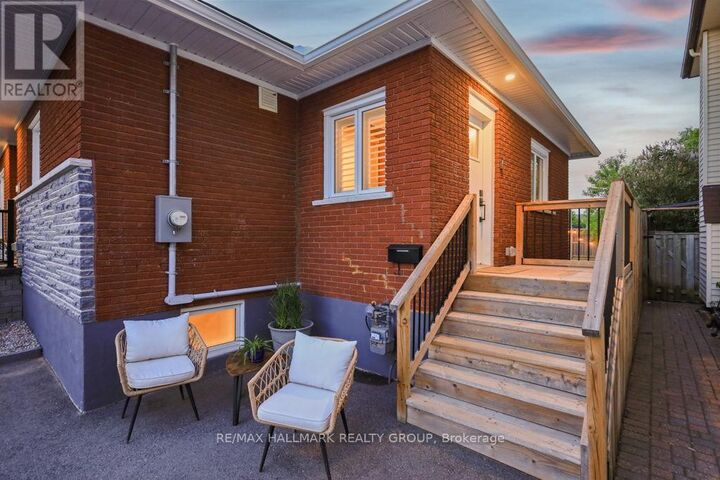 Property Photo:  1583 Maxime Street  ON K1B 3K9 