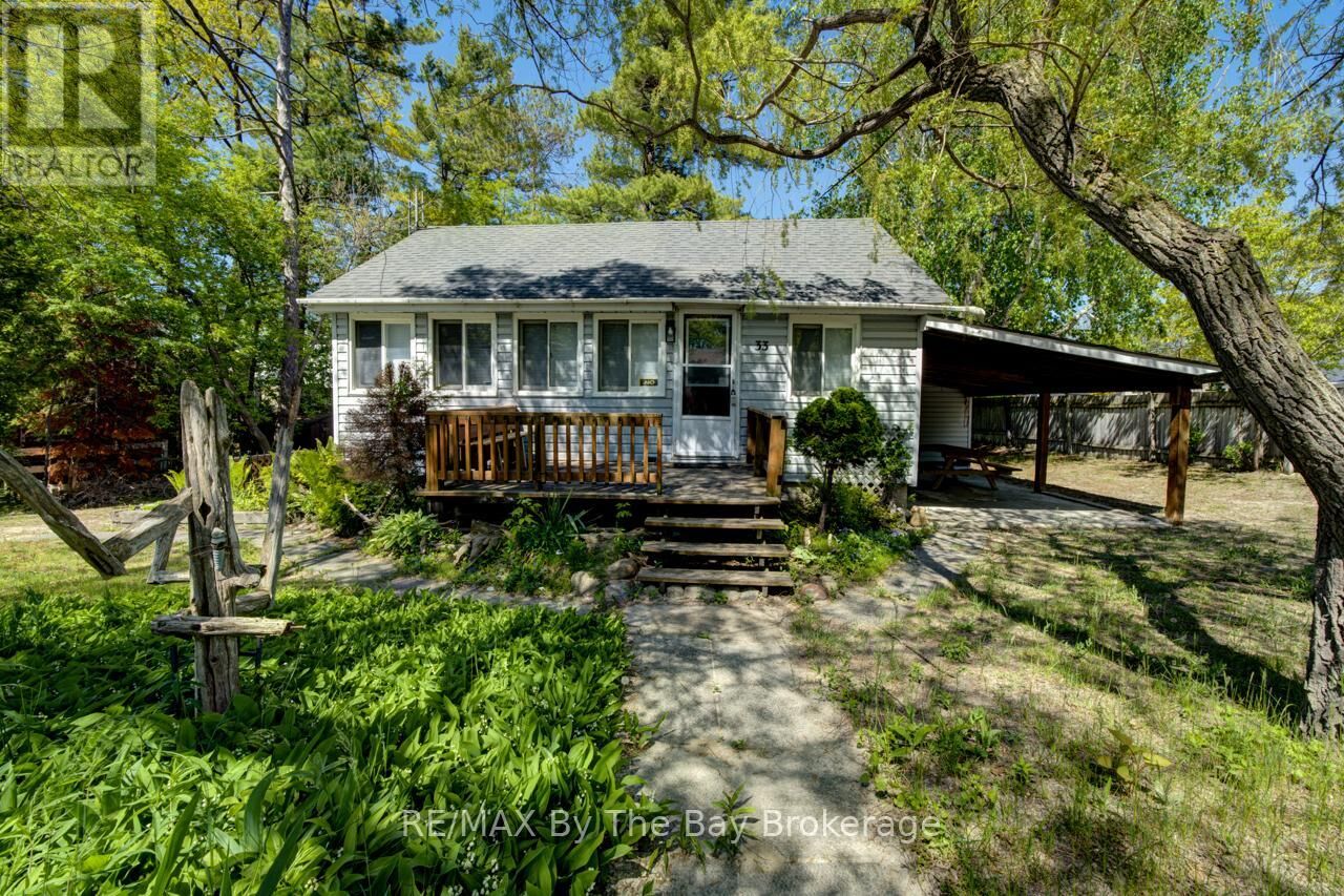 Property Photo:  33 17th Street North  ON L9Z 2J1 