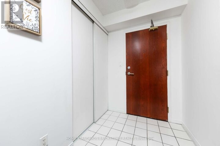 Property Photo:  35 Empress Avenue 909  ON M2N 6T3 
