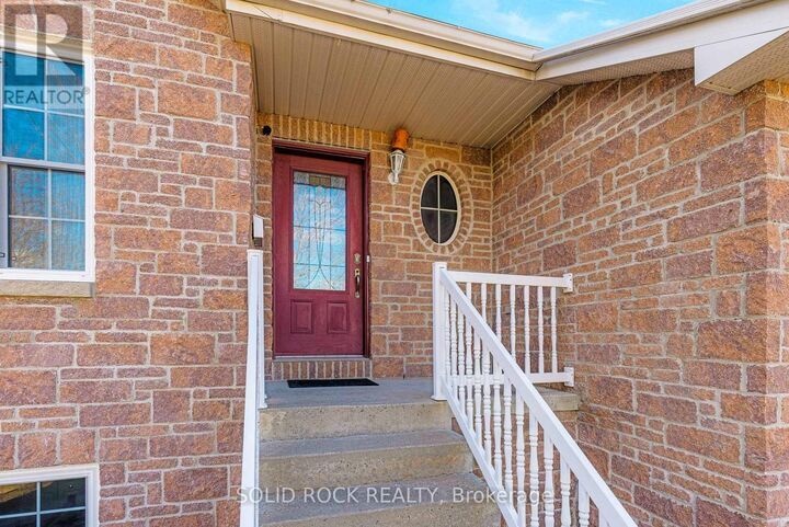 Property Photo:  26 Regency Place  ON K6V 7M5 