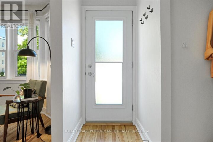 Property Photo:  122 Vachon Avenue  ON K1L 5S8 