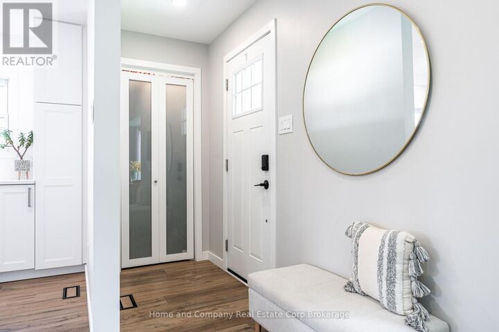 Property Photo:  577 Albert Street  ON N5A 3L6 