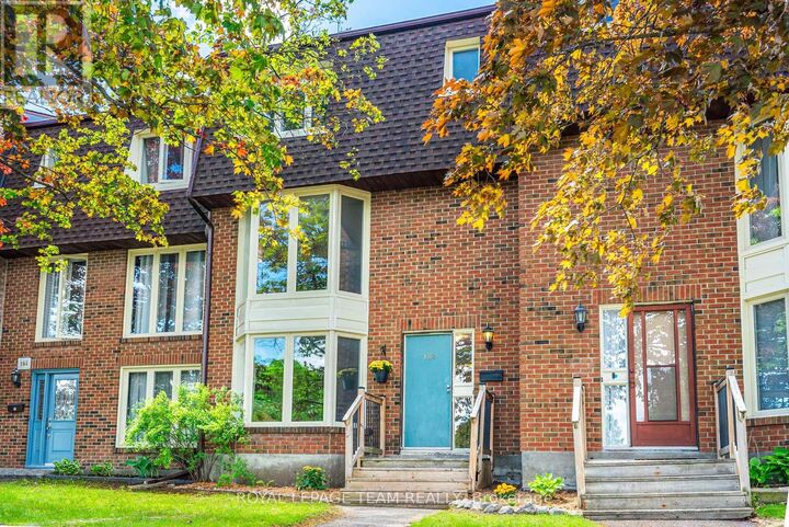 Property Photo:  182 Owl Drive  ON K1V 9P6 