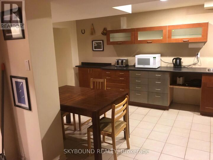 Property Photo:  4833 Wild Rose Street  ON L5M 5M8 
