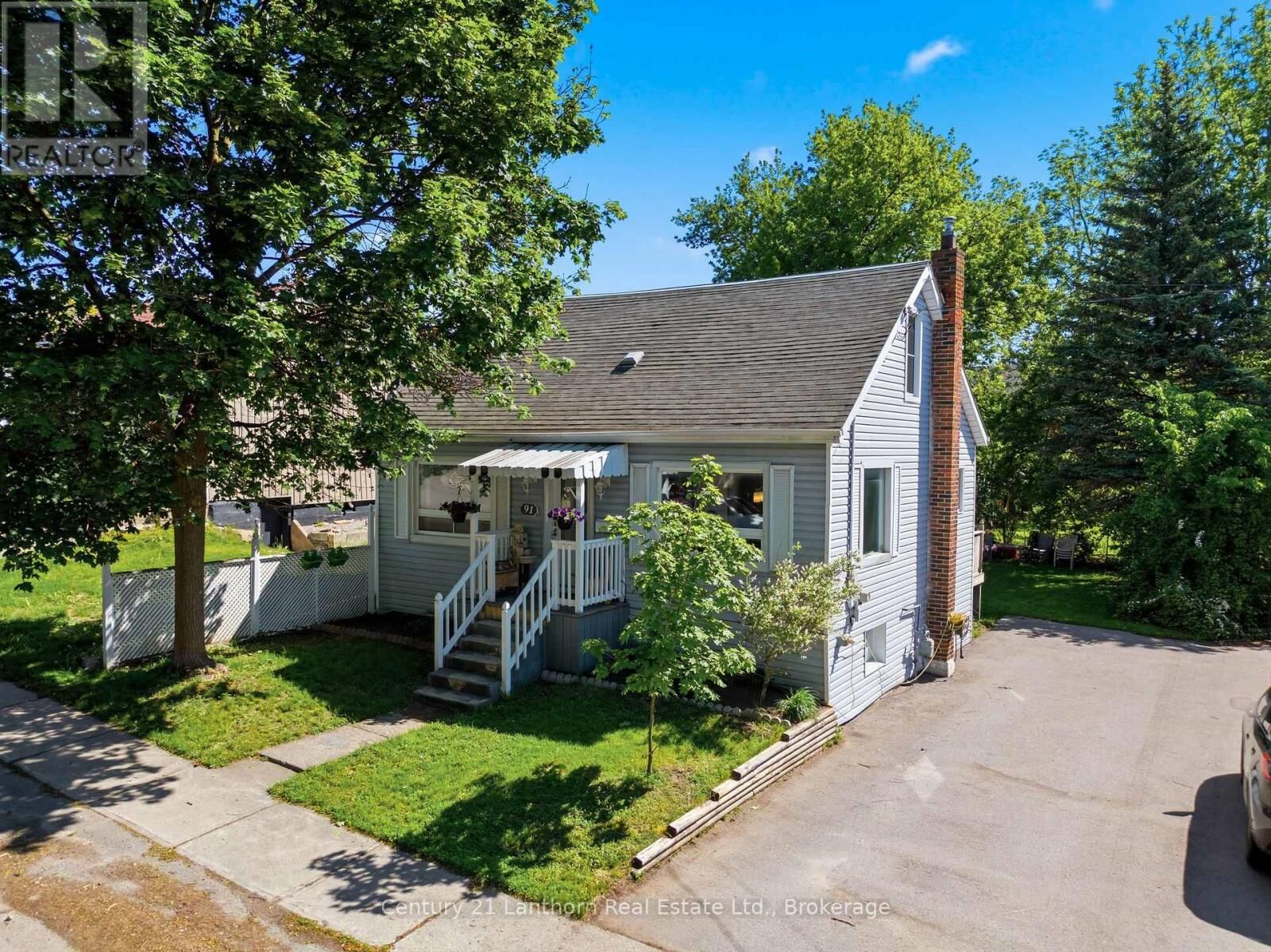 Property Photo:  91 Grier Street  ON K8P 3A2 