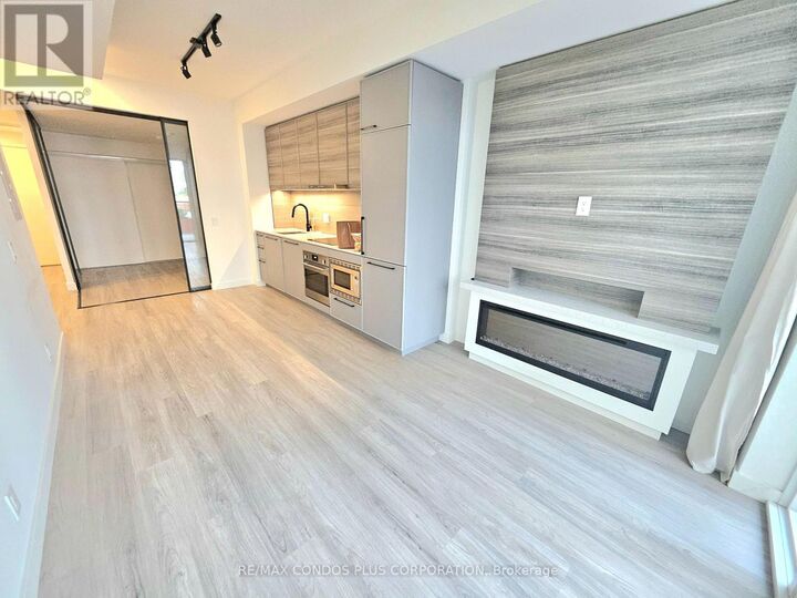 Property Photo:  1050 Eastern Avenue 345  ON M4L 0B7 