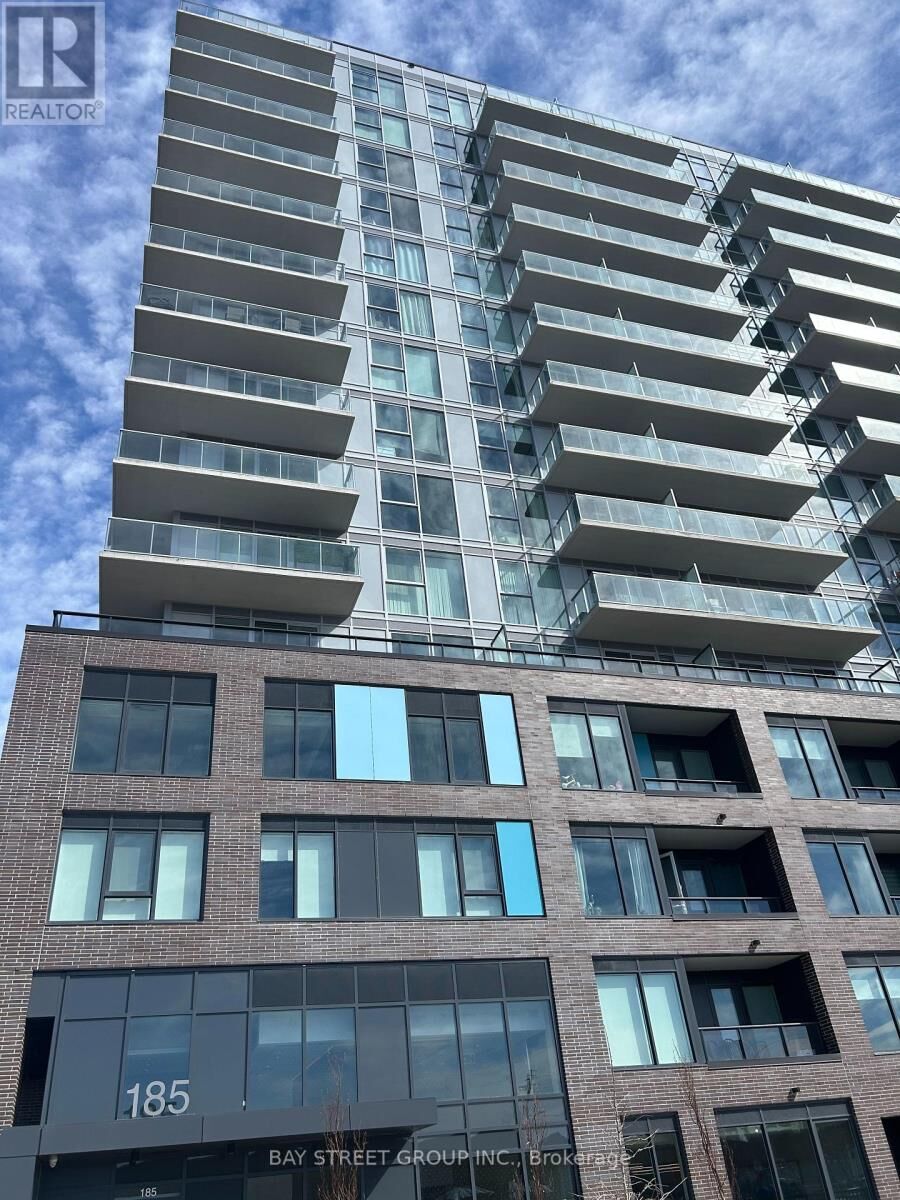 Property Photo:  185 Deerfield Drive 612  ON L3Y 0G7 