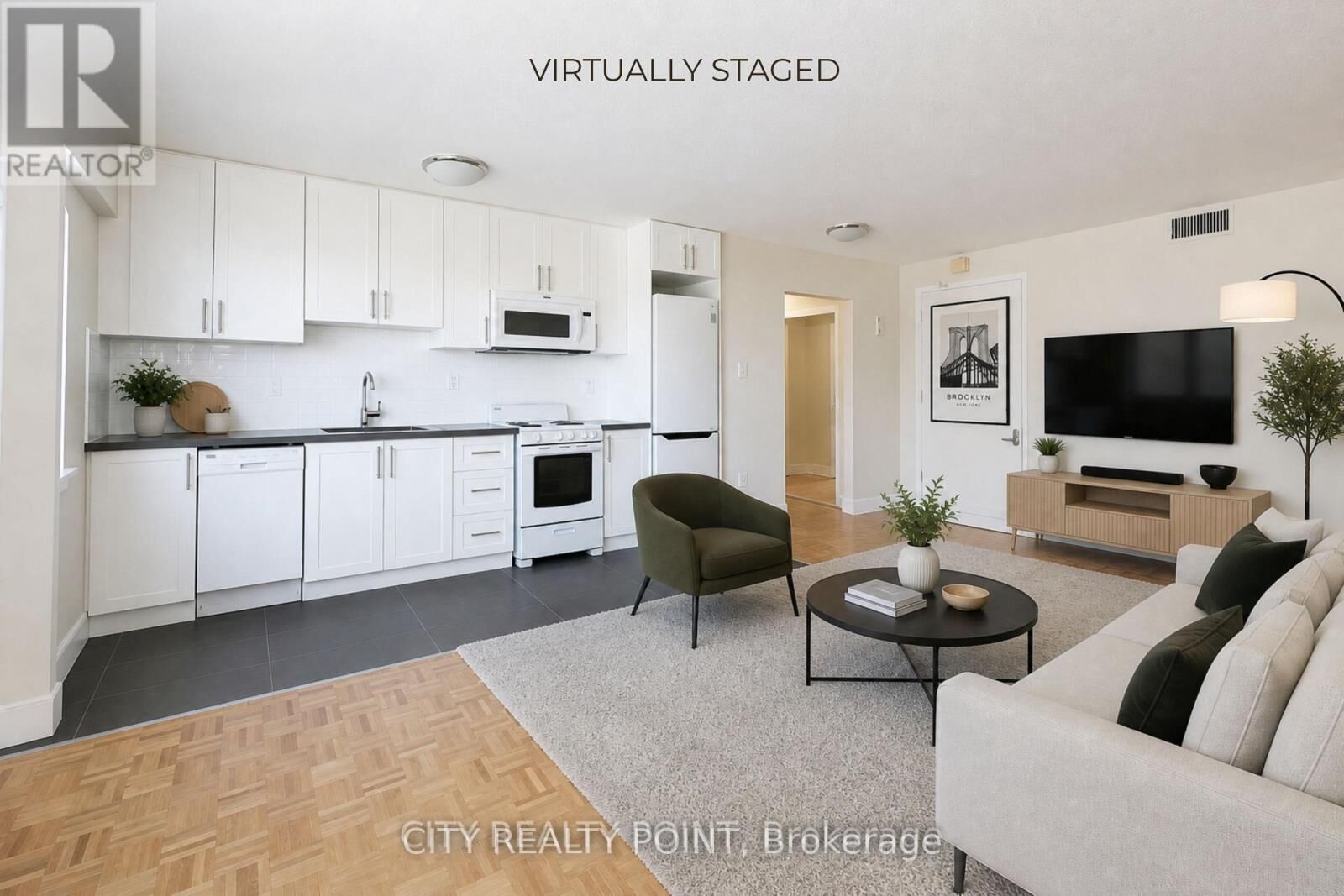 Property Photo:  95 Lawton Boulevard 304  ON M4V 1Z8 