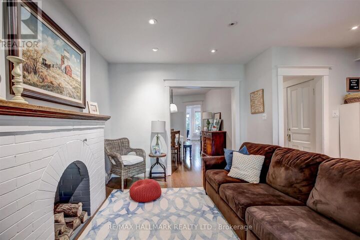 Property Photo:  69 Normandy Boulevard  ON M4L 3K4 