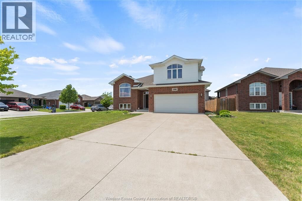 Property Photo:  398 Poplar Drive  ON N0R 1A0 