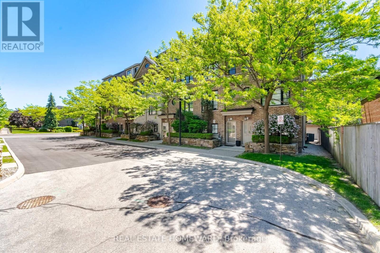 Property Photo:  62 Cormier Heights  ON M8Z 0B5 