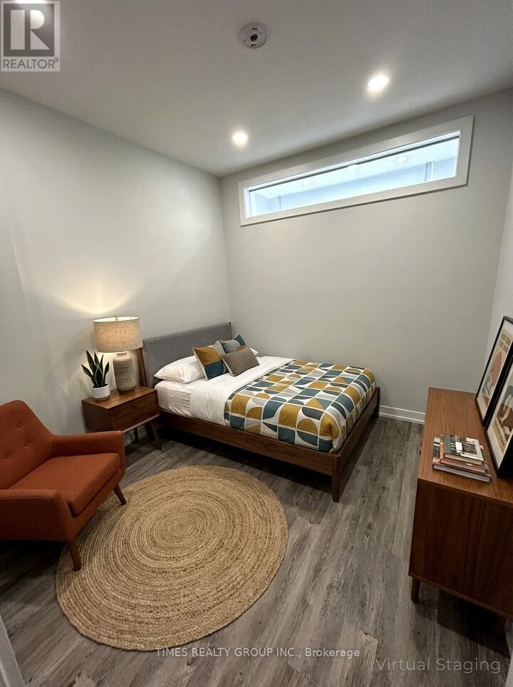 Property Photo: 15 Walmer Road 202 ON M5R 2X1