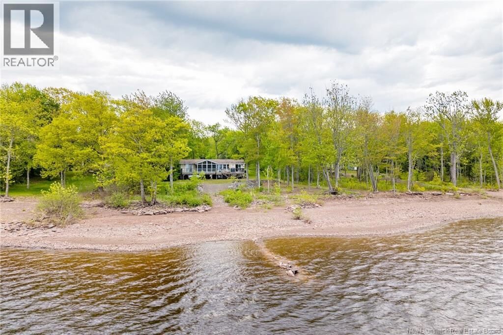 Property Photo:  22 Grandview Court  NB E4C 3A8 