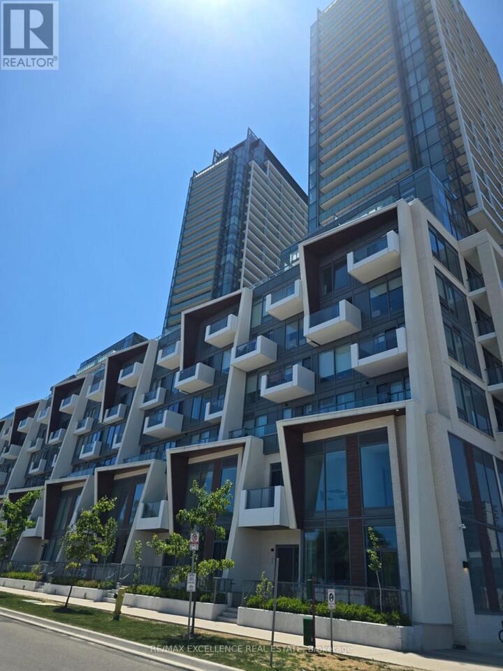Property Photo:  8 Olympic Garden Drive S617  ON M2M 0B9 