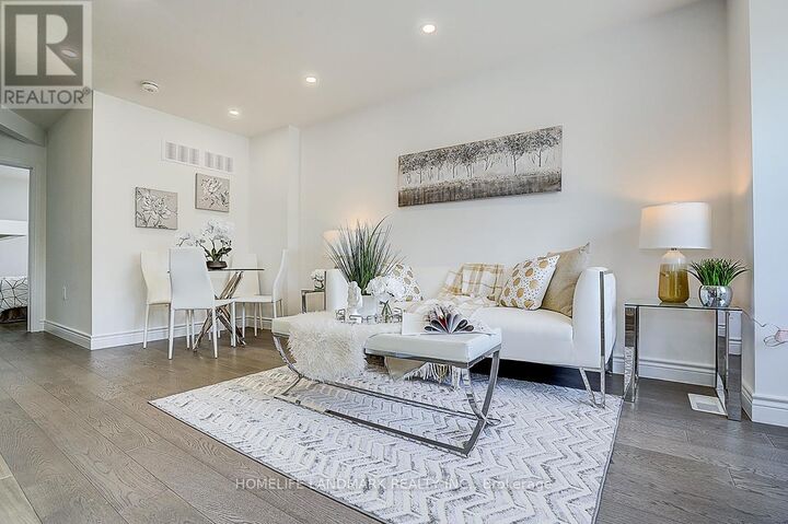 Property Photo:  609 Mortimer Avenue  ON M4C 2J6 